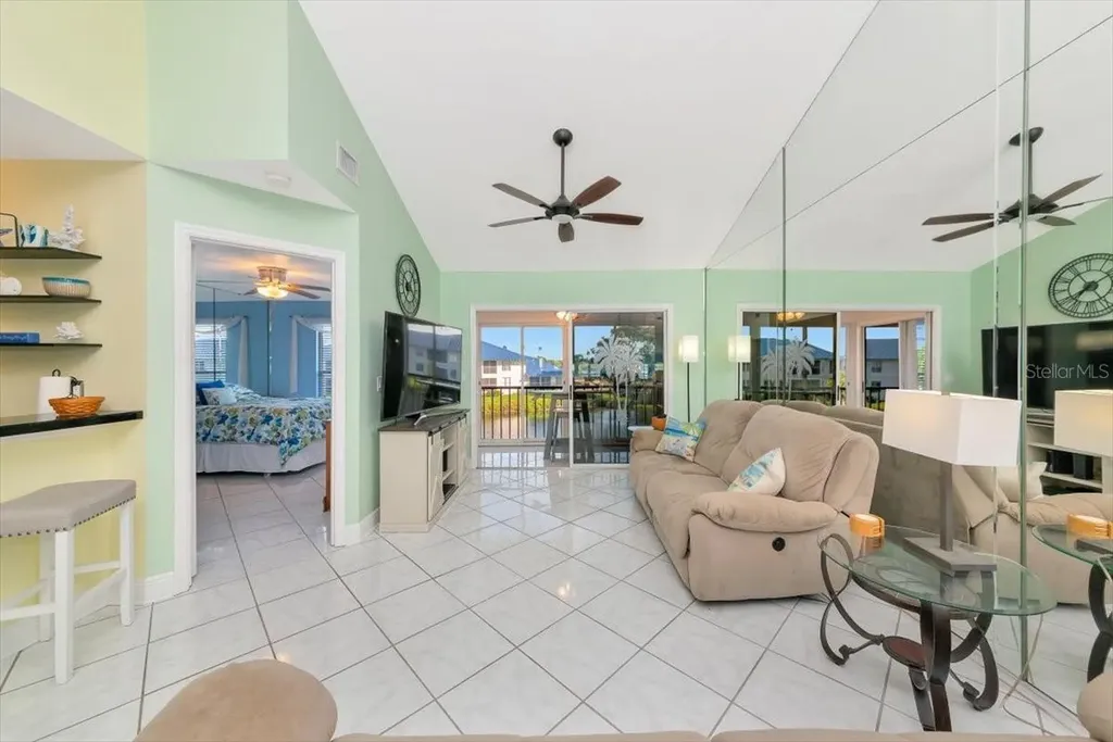 912 Sandpiper Circle Bradenton FL 34209