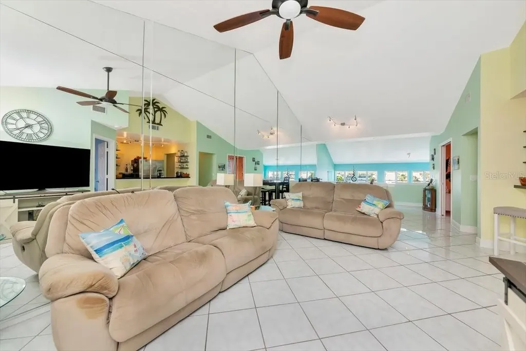 912 Sandpiper Circle Bradenton FL 34209
