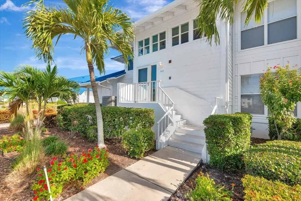 912 Sandpiper Circle Bradenton FL 34209