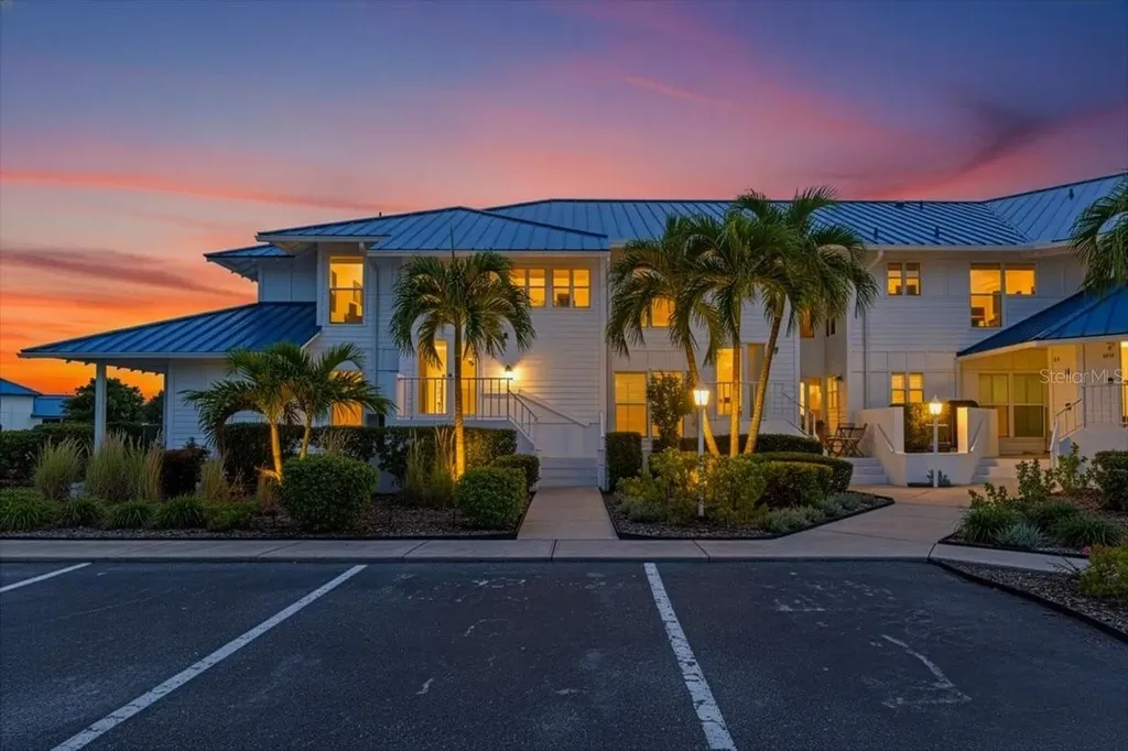 912 Sandpiper Circle Bradenton FL 34209