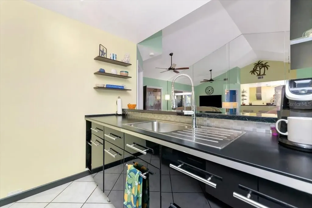 912 Sandpiper Circle Bradenton FL 34209
