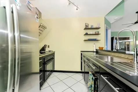 912 Sandpiper Circle Bradenton FL 34209