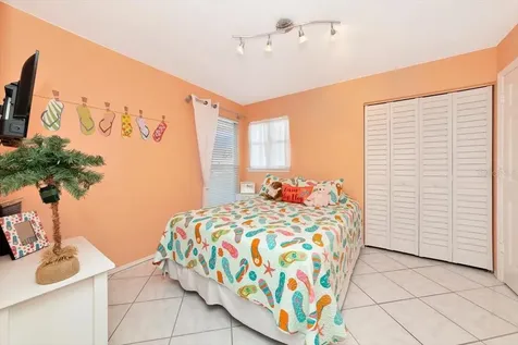 912 Sandpiper Circle Bradenton FL 34209
