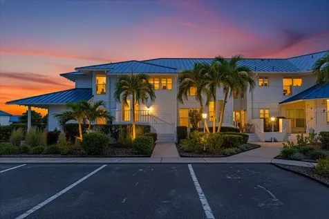 912 Sandpiper Circle Bradenton FL 34209