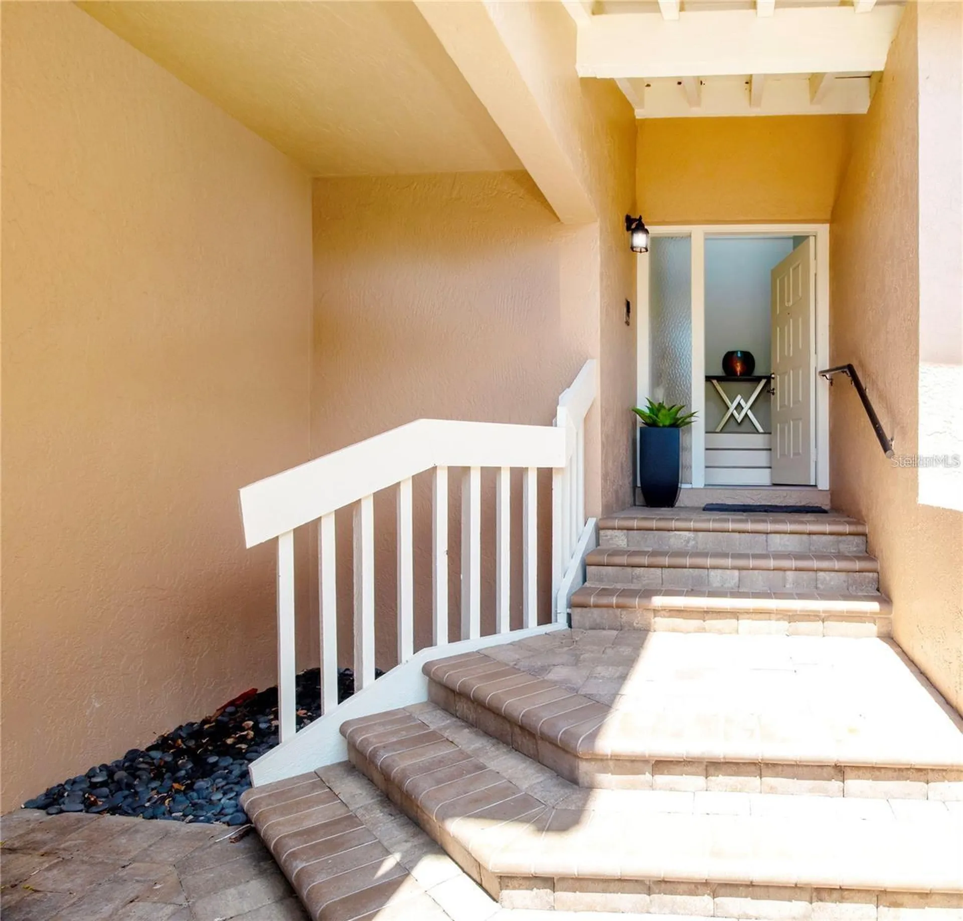 5273 Heron Way Sarasota FL 34231