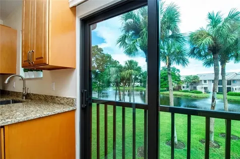 5273 Heron Way Sarasota FL 34231