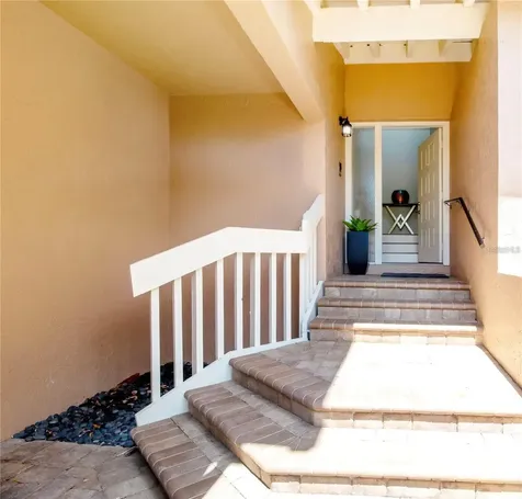 5273 Heron Way Sarasota FL 34231