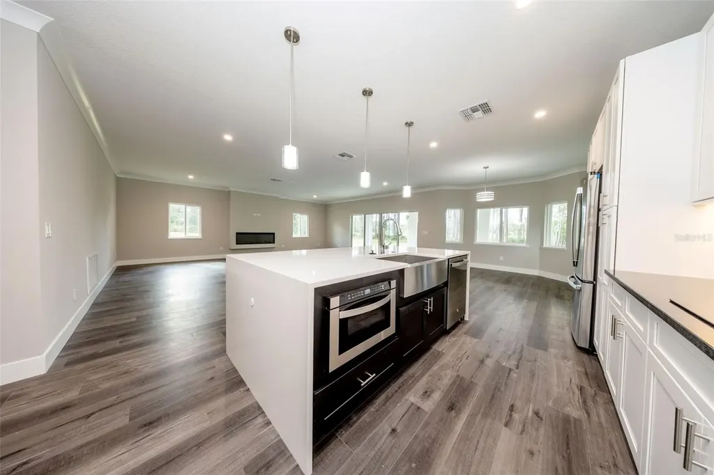 310 Mitnik Drive Deltona FL 32738