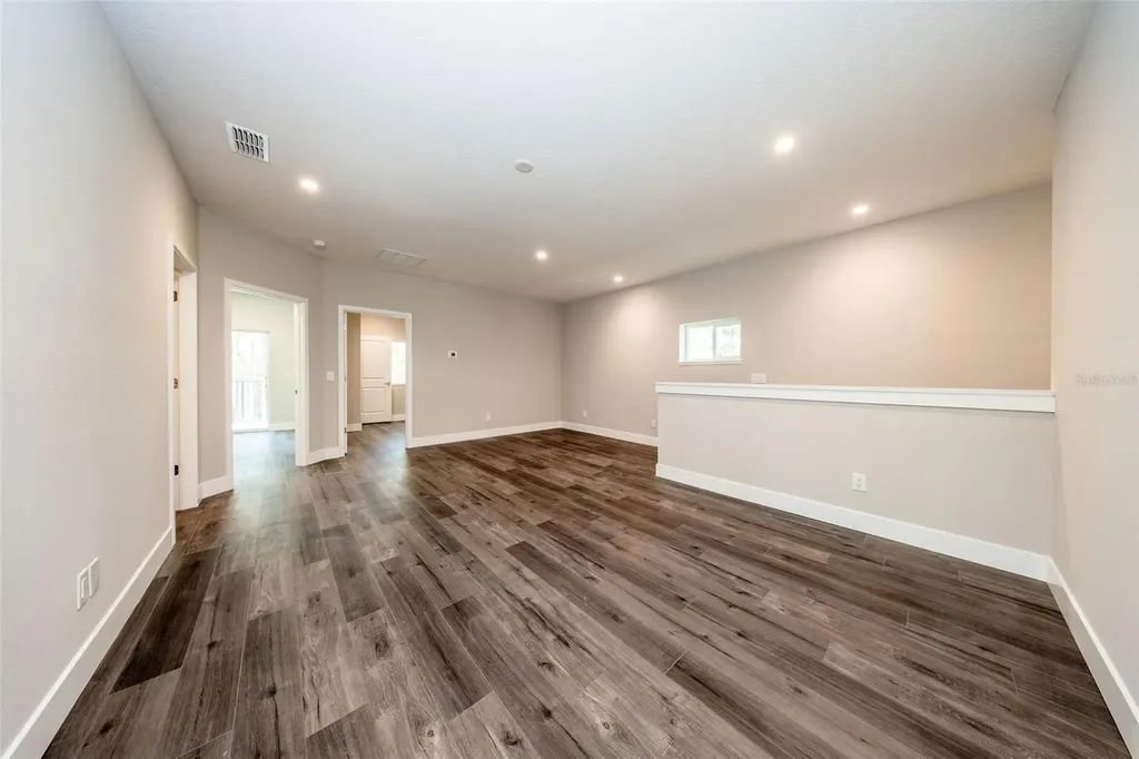 310 Mitnik Drive Deltona FL 32738