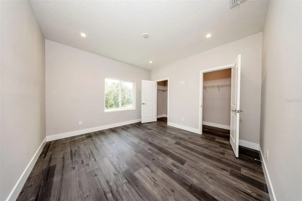 310 Mitnik Drive Deltona FL 32738