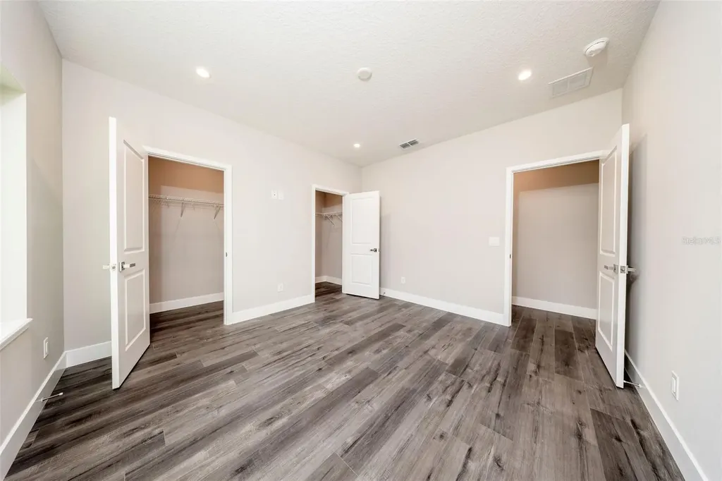 310 Mitnik Drive Deltona FL 32738