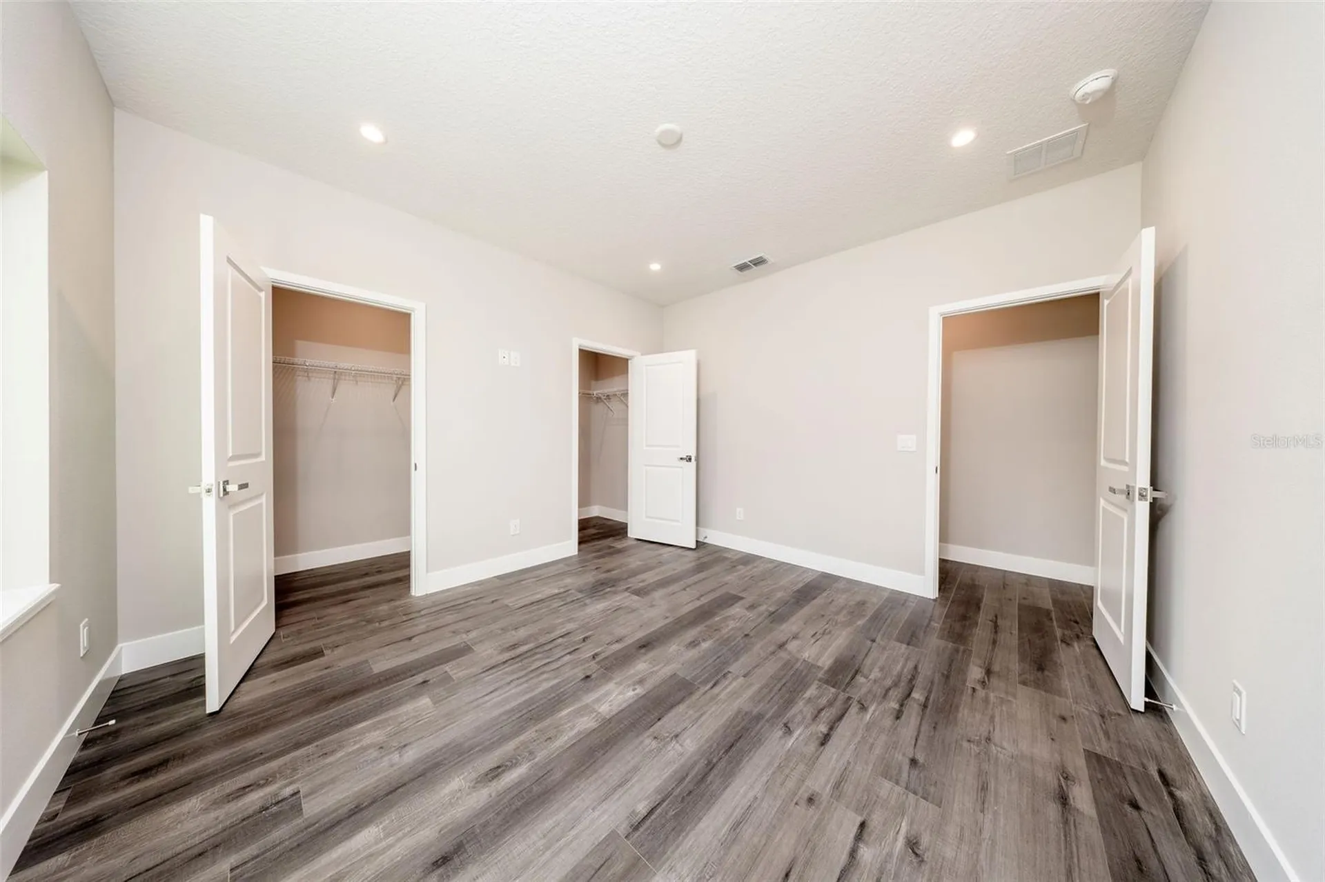310 Mitnik Drive Deltona FL 32738