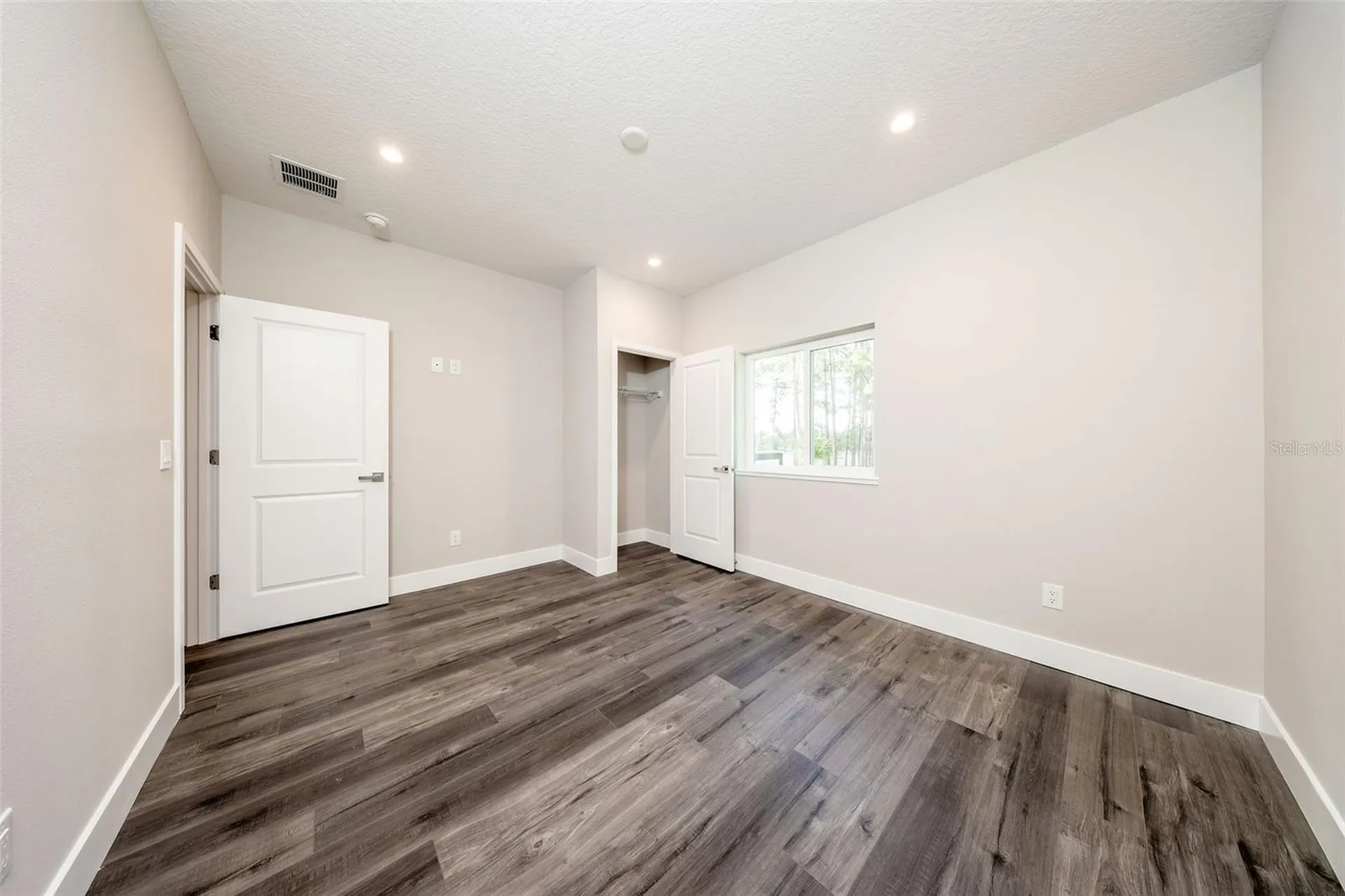 310 Mitnik Drive Deltona FL 32738