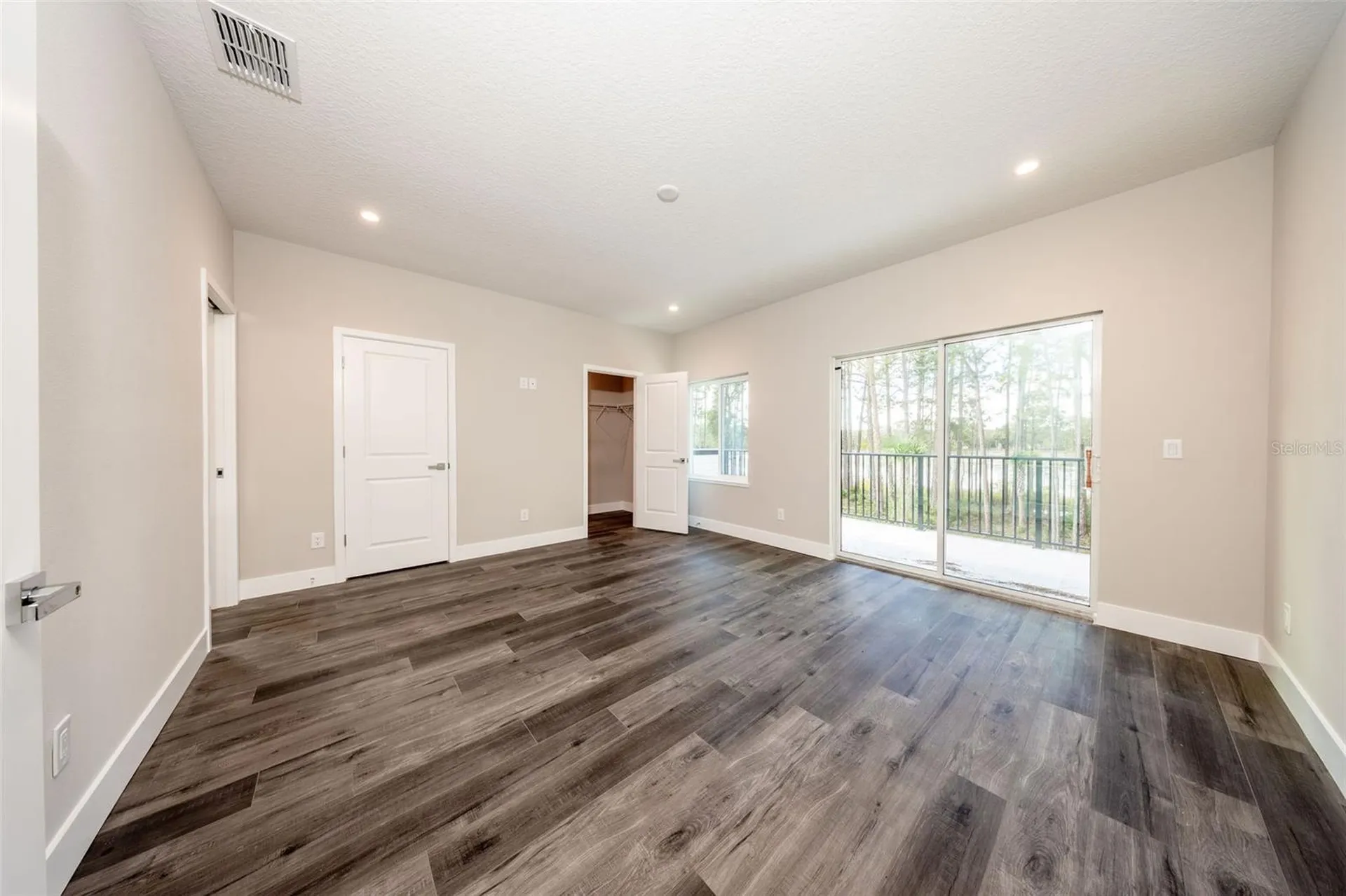310 Mitnik Drive Deltona FL 32738