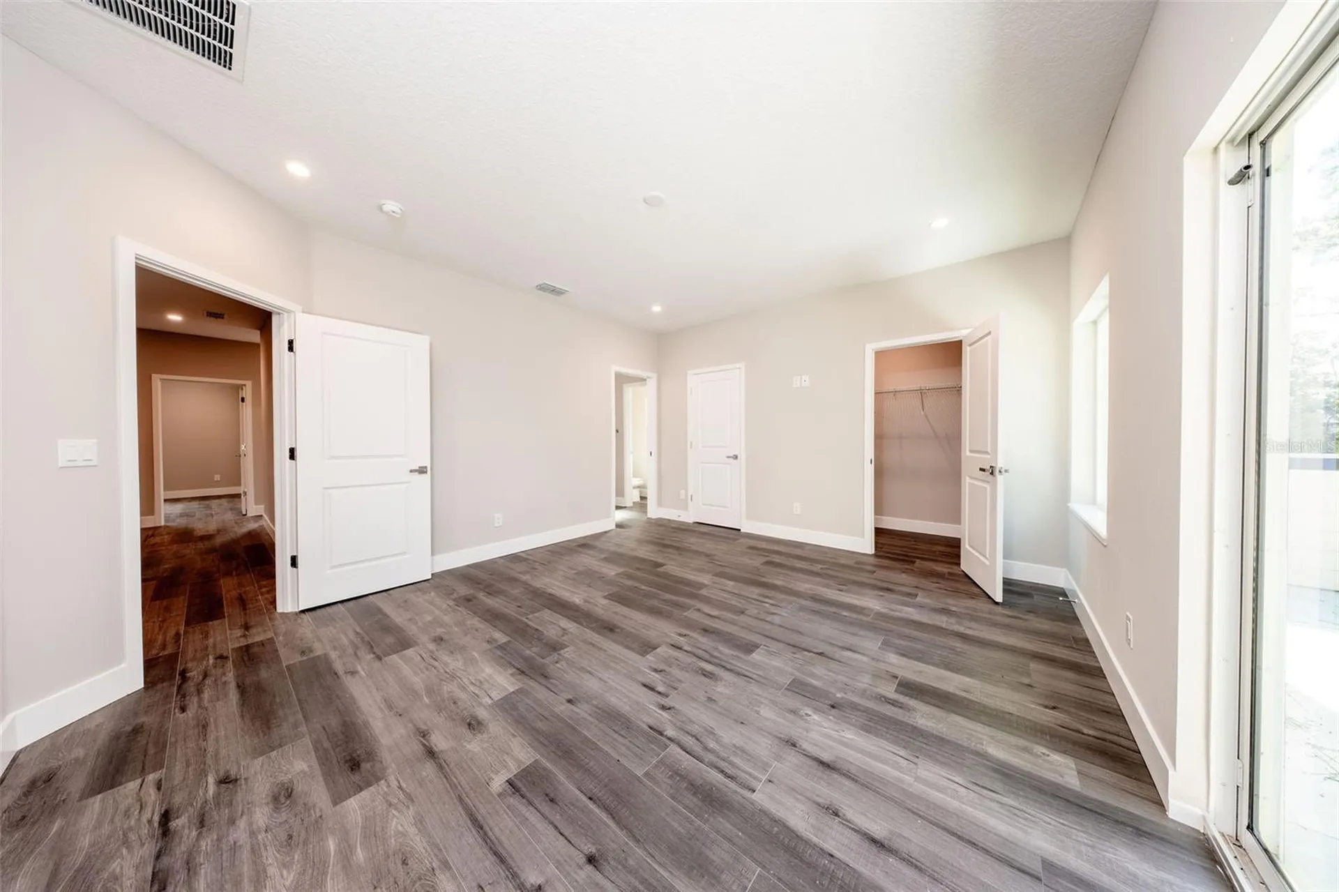 310 Mitnik Drive Deltona FL 32738