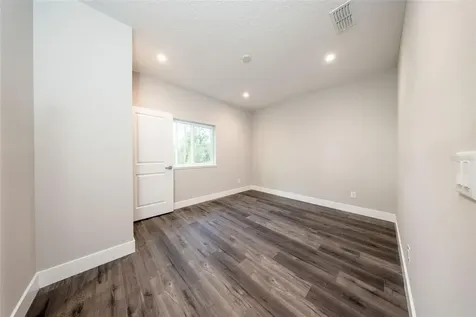 310 Mitnik Drive Deltona FL 32738