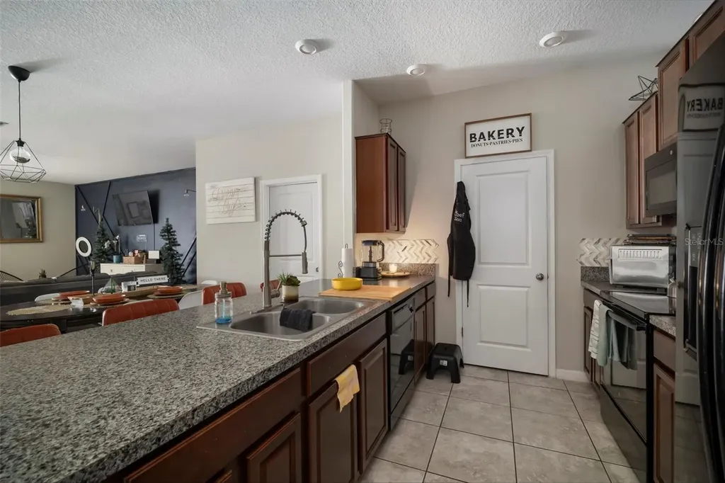 10523 Lake Montauk Drive Riverview FL 33578
