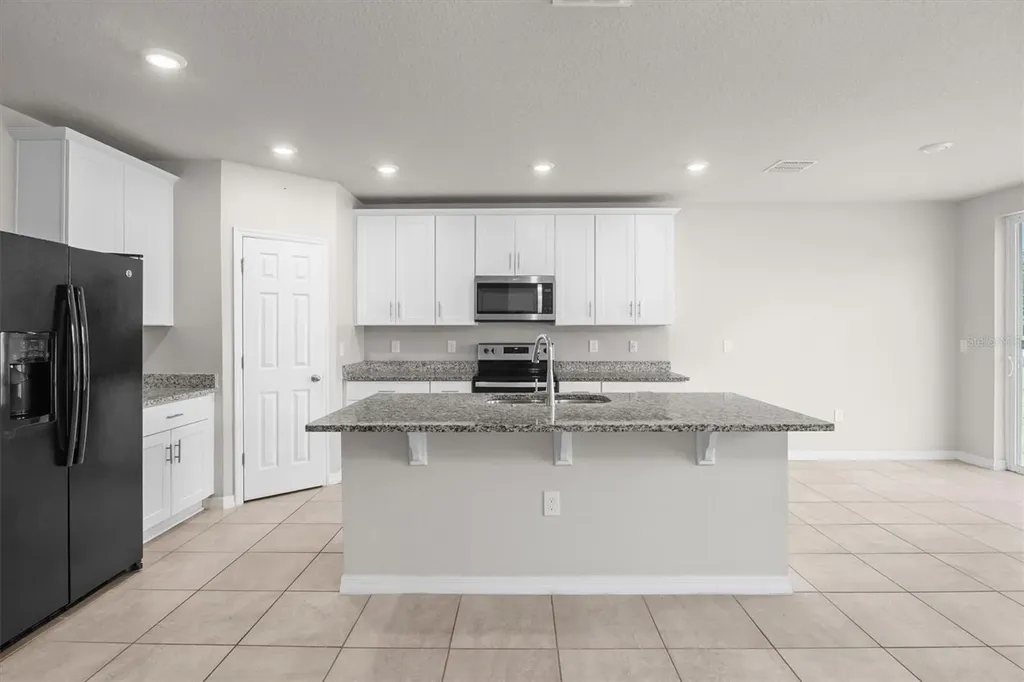 706 Alta Vista Court Davenport FL 33896