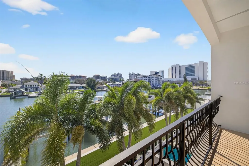 125 Brightwater Drive Clearwater Beach FL 33767