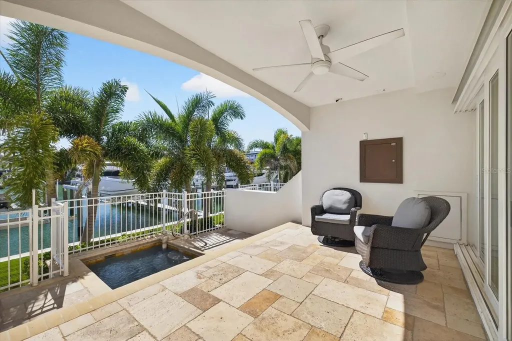 125 Brightwater Drive Clearwater Beach FL 33767