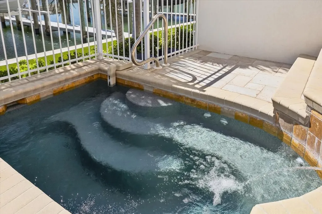 125 Brightwater Drive Clearwater Beach FL 33767