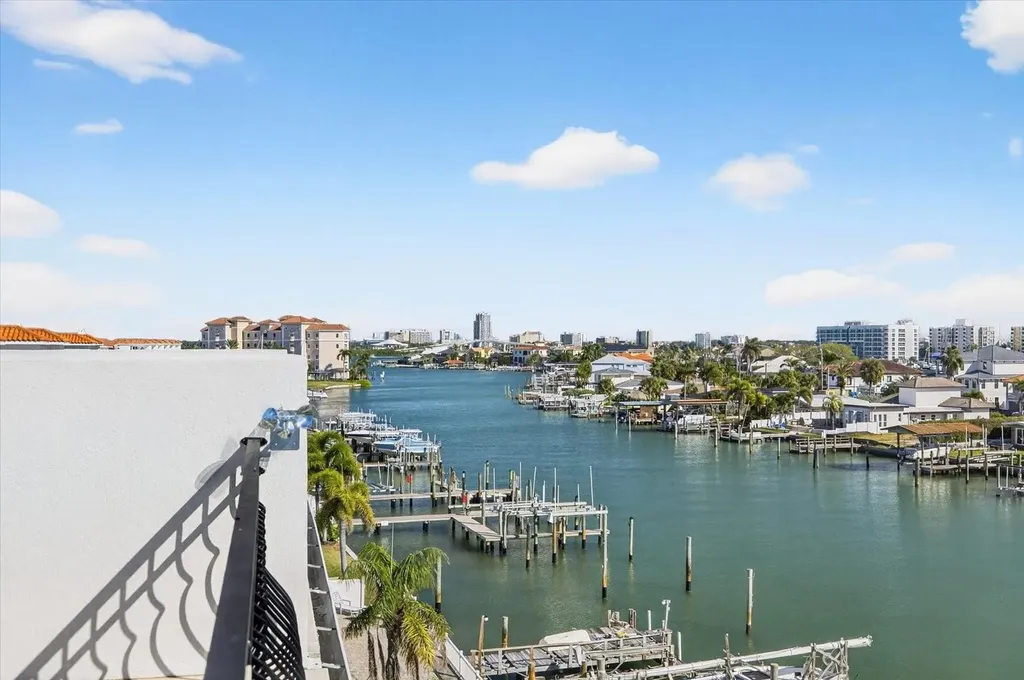 125 Brightwater Drive Clearwater Beach FL 33767