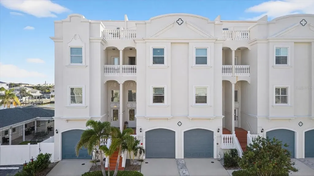 125 Brightwater Drive Clearwater Beach FL 33767