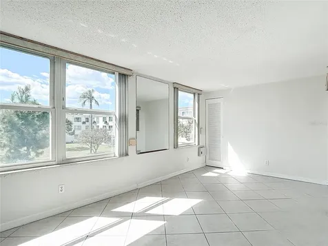 2461 Canadian Way Clearwater FL 33763