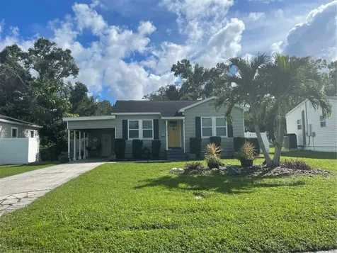 1032 46th Avenue N St Petersburg FL 33703