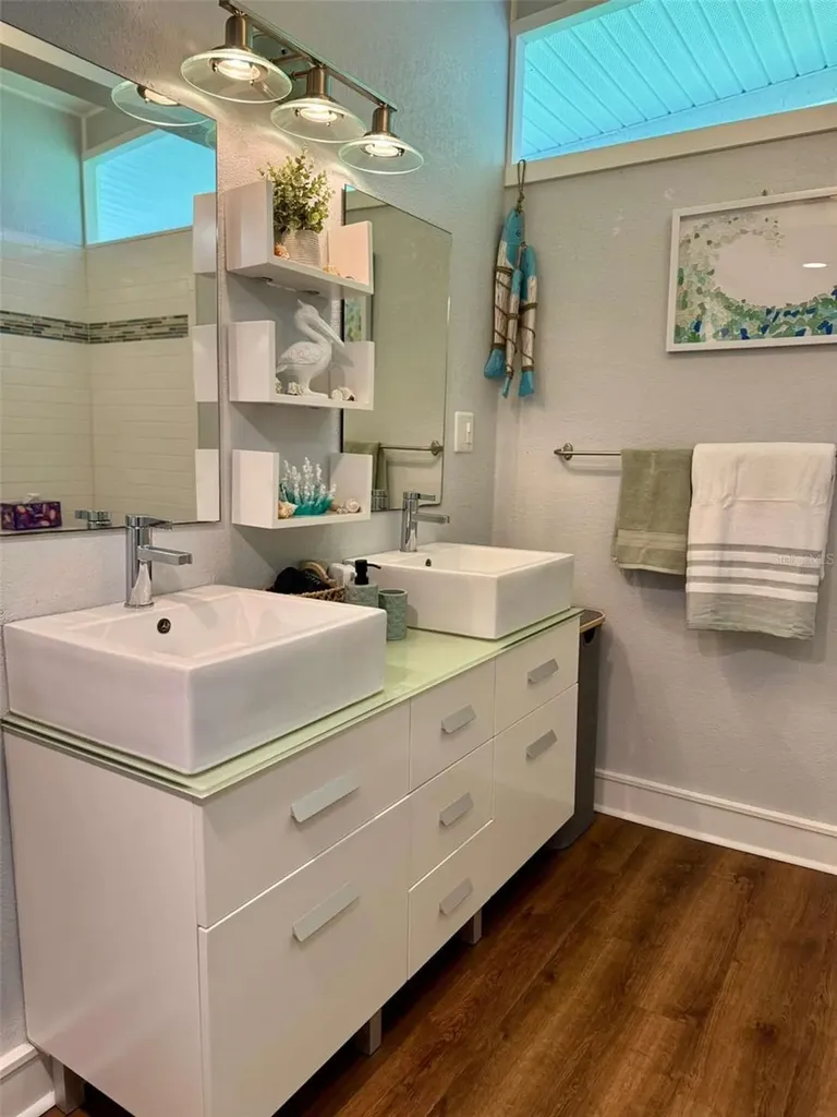 3012 Grand View Avenue Clearwater FL 33759