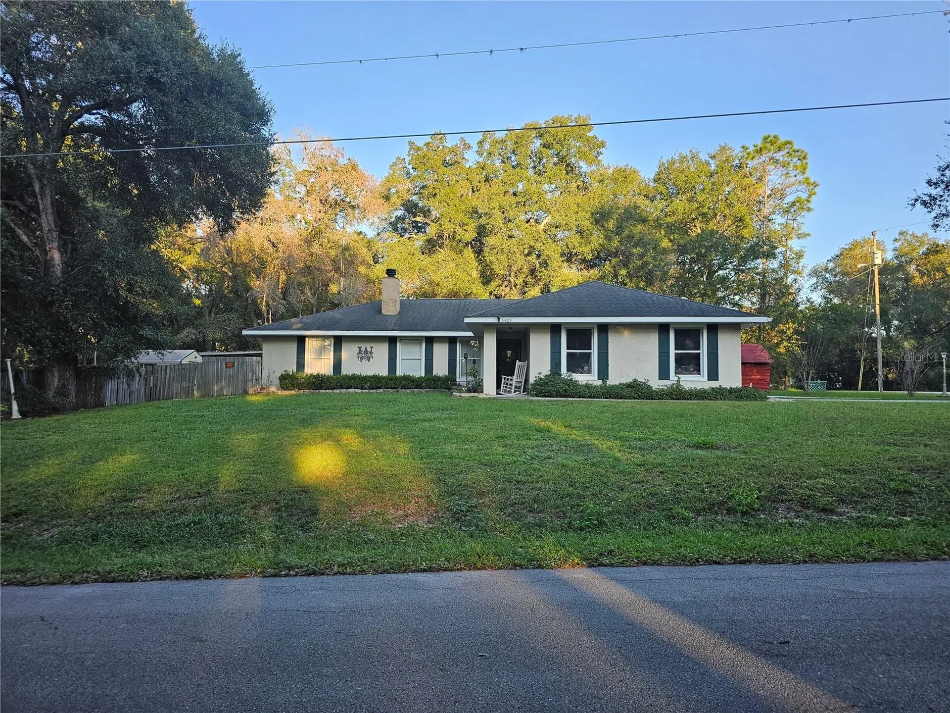 5925 SE 165th Court Ocklawaha FL 32179