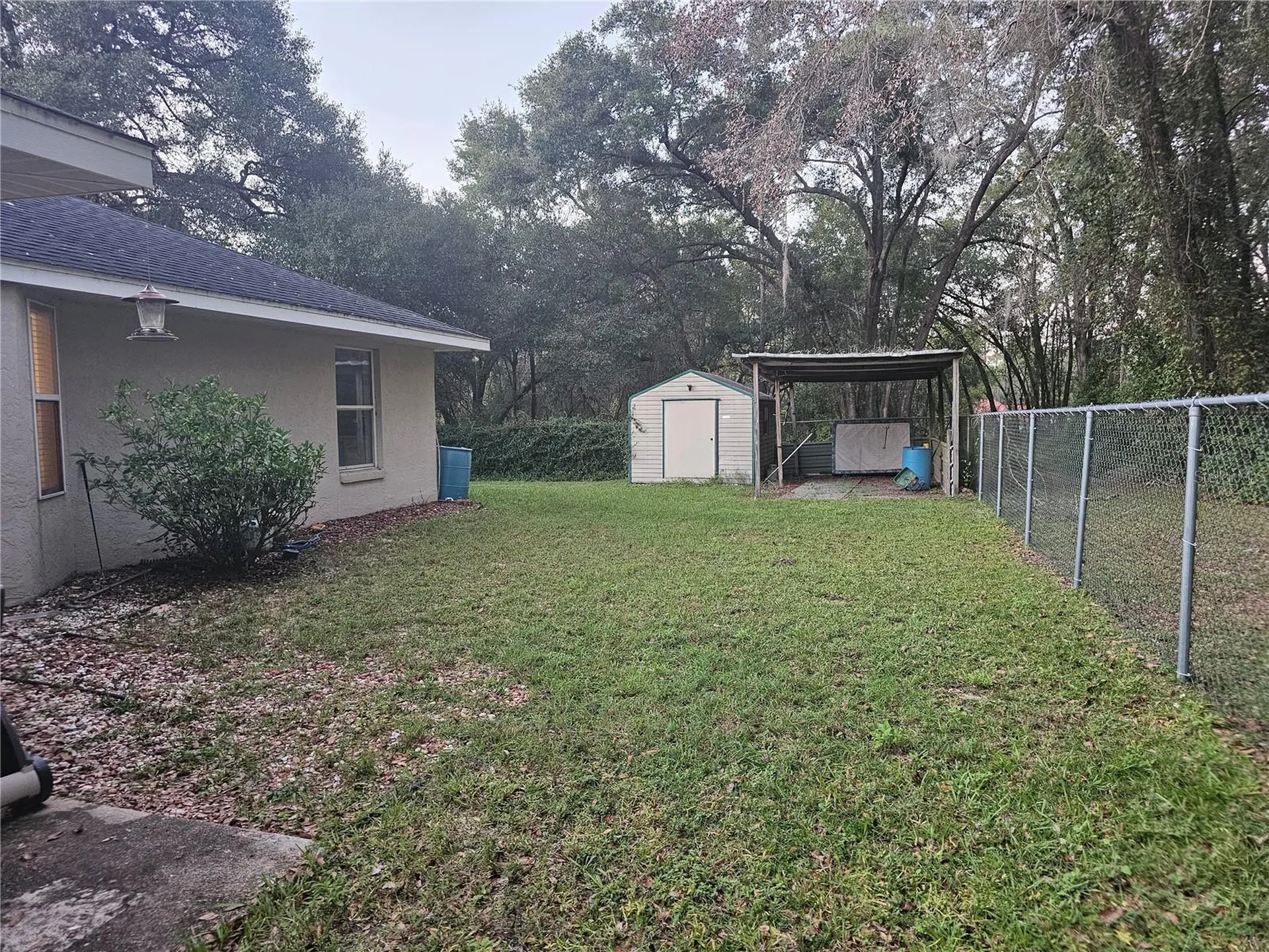 5925 SE 165th Court Ocklawaha FL 32179