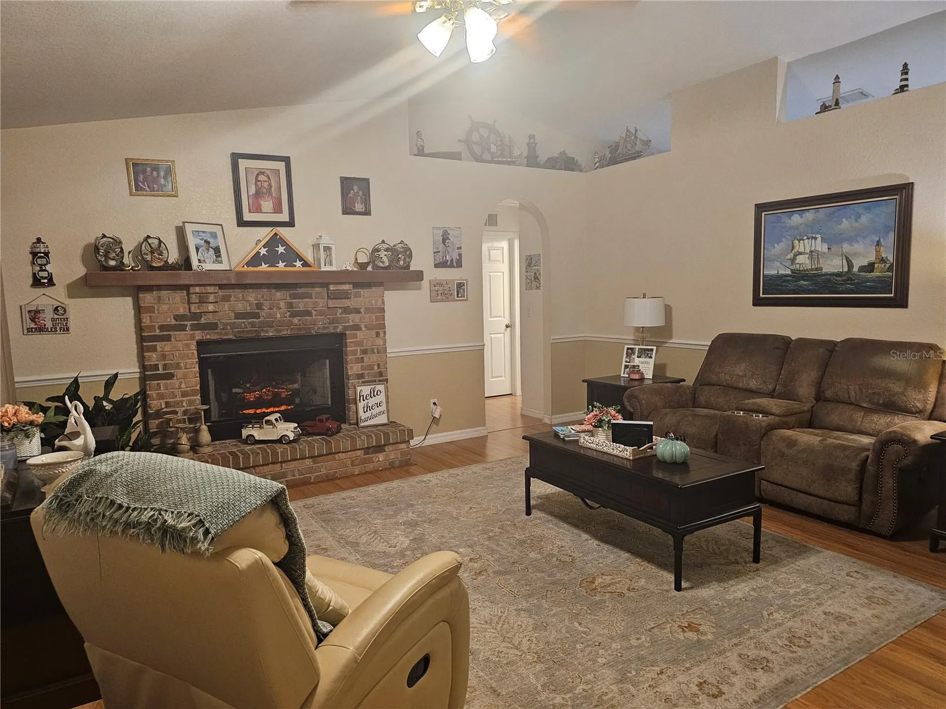 5925 SE 165th Court Ocklawaha FL 32179