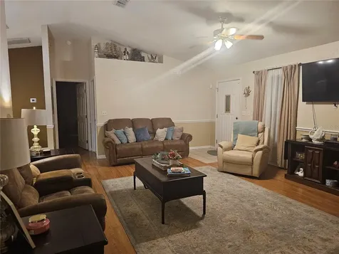 5925 SE 165th Court Ocklawaha FL 32179