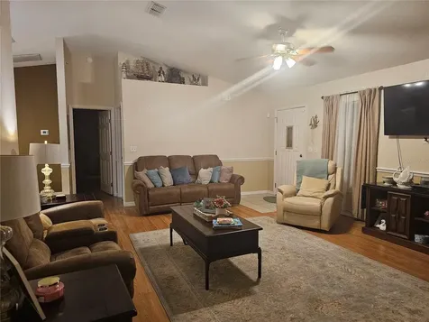 5925 SE 165th Court Ocklawaha FL 32179