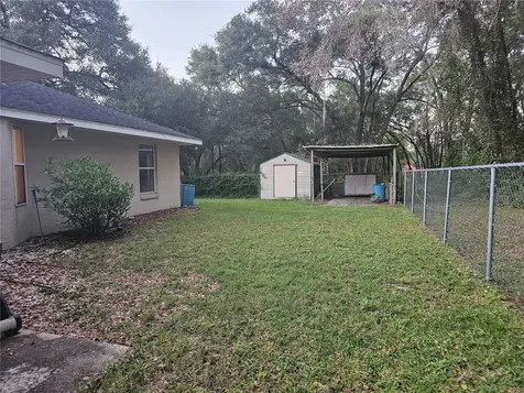 5925 SE 165th Court Ocklawaha FL 32179