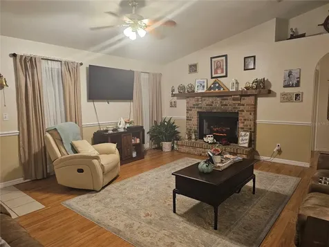 5925 SE 165th Court Ocklawaha FL 32179