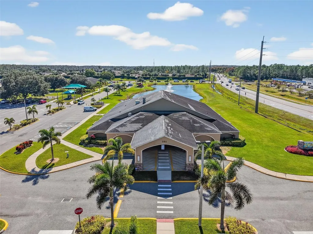 955 Cambridge Court Kissimmee FL 34758