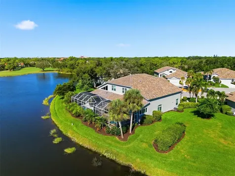 8705 Pebble Creek Lane Sarasota FL 34238