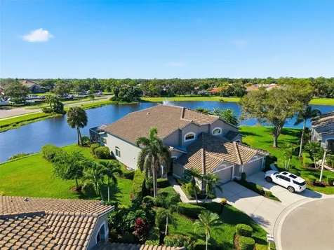 8705 Pebble Creek Lane Sarasota FL 34238