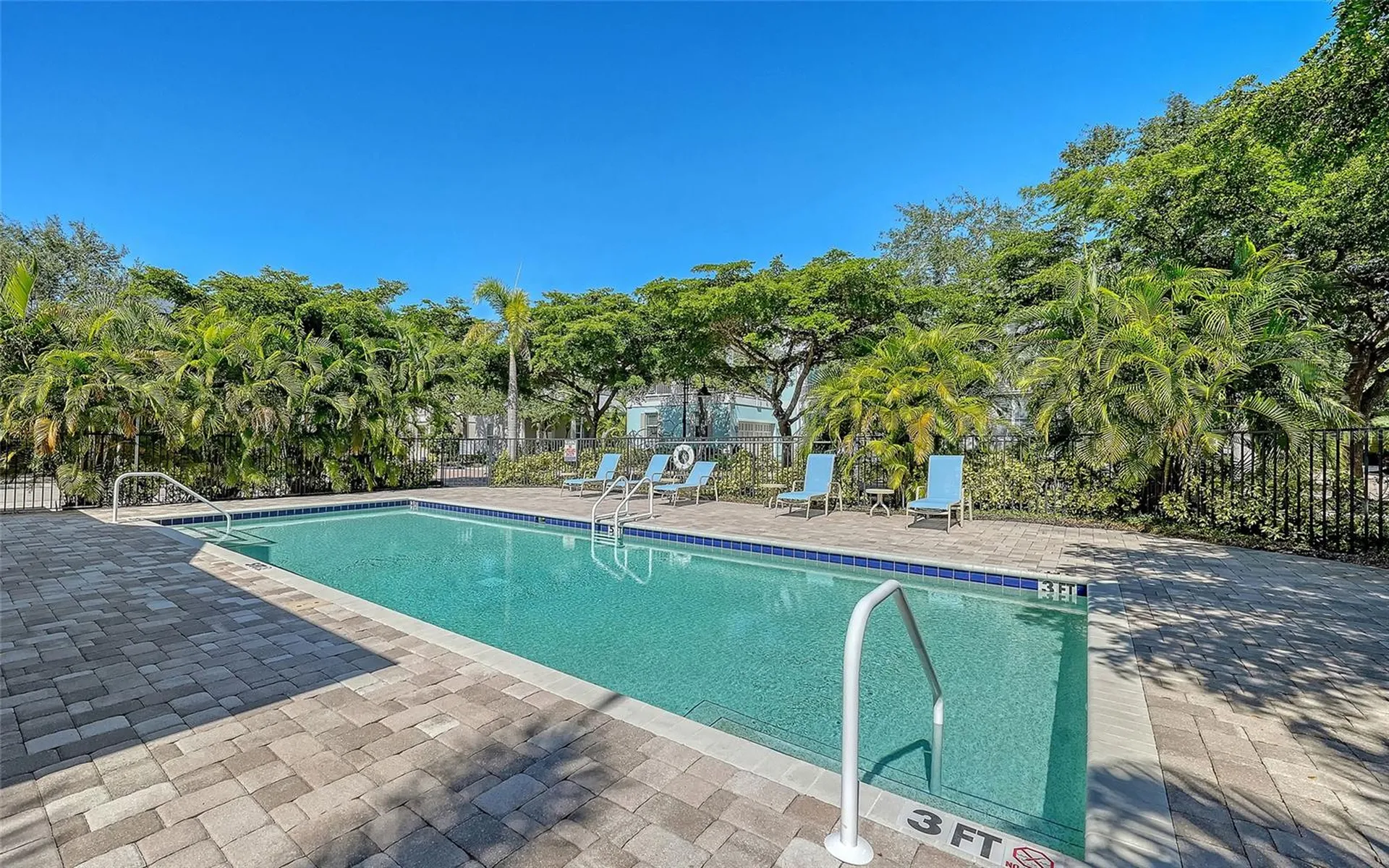 1775 Stapleton Street Sarasota FL 34239