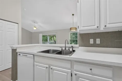 10000 SW 52nd Avenue Gainesville FL 32608
