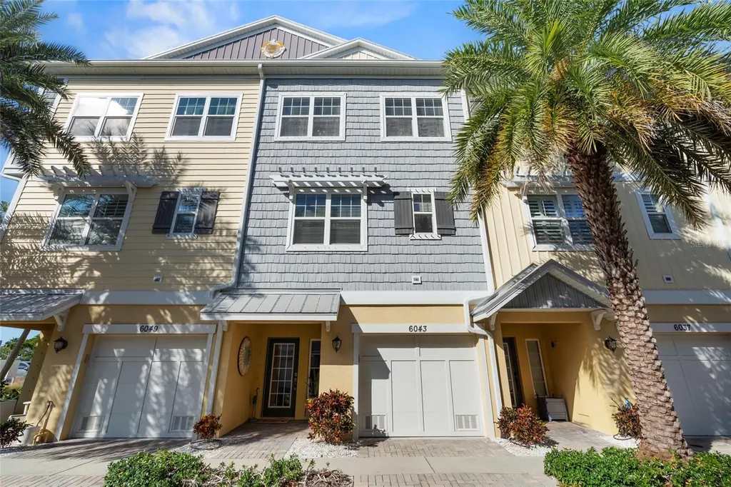 6043 Anchorage Way S St Petersburg FL 33712