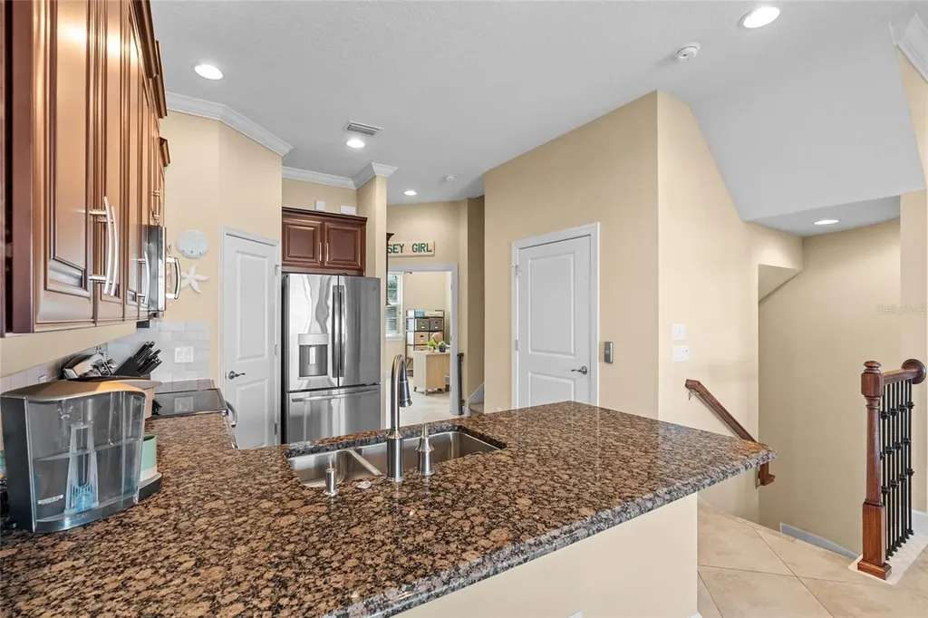 6043 Anchorage Way S St Petersburg FL 33712