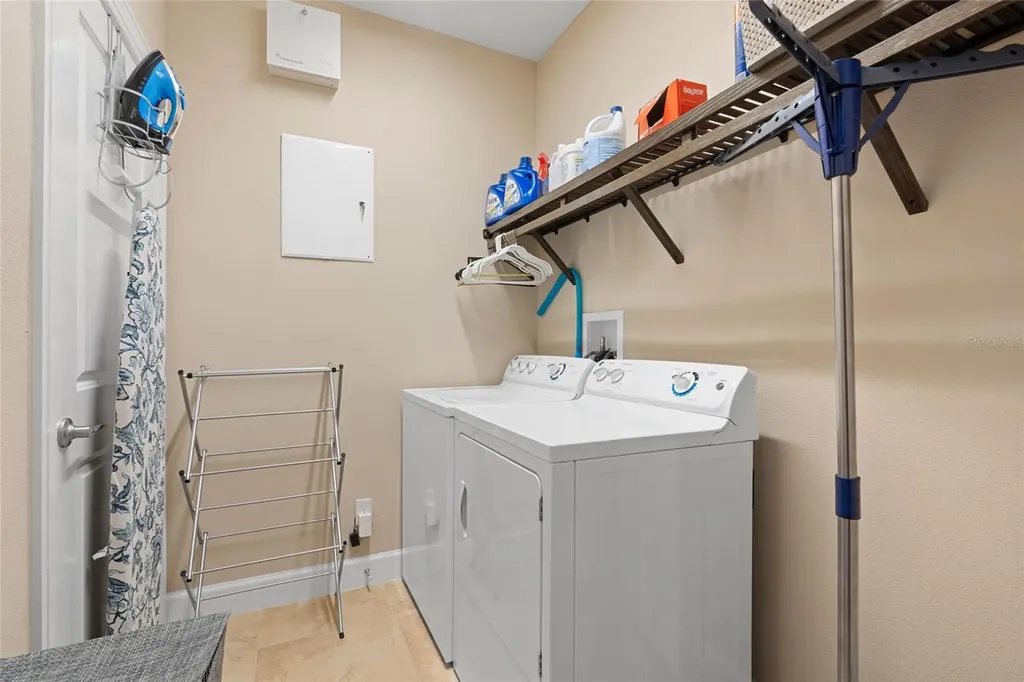 6043 Anchorage Way S St Petersburg FL 33712