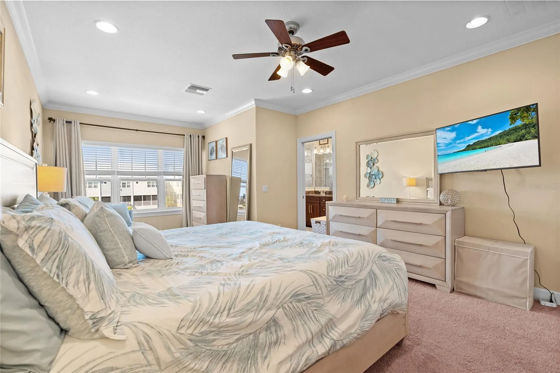 6043 Anchorage Way S St Petersburg FL 33712