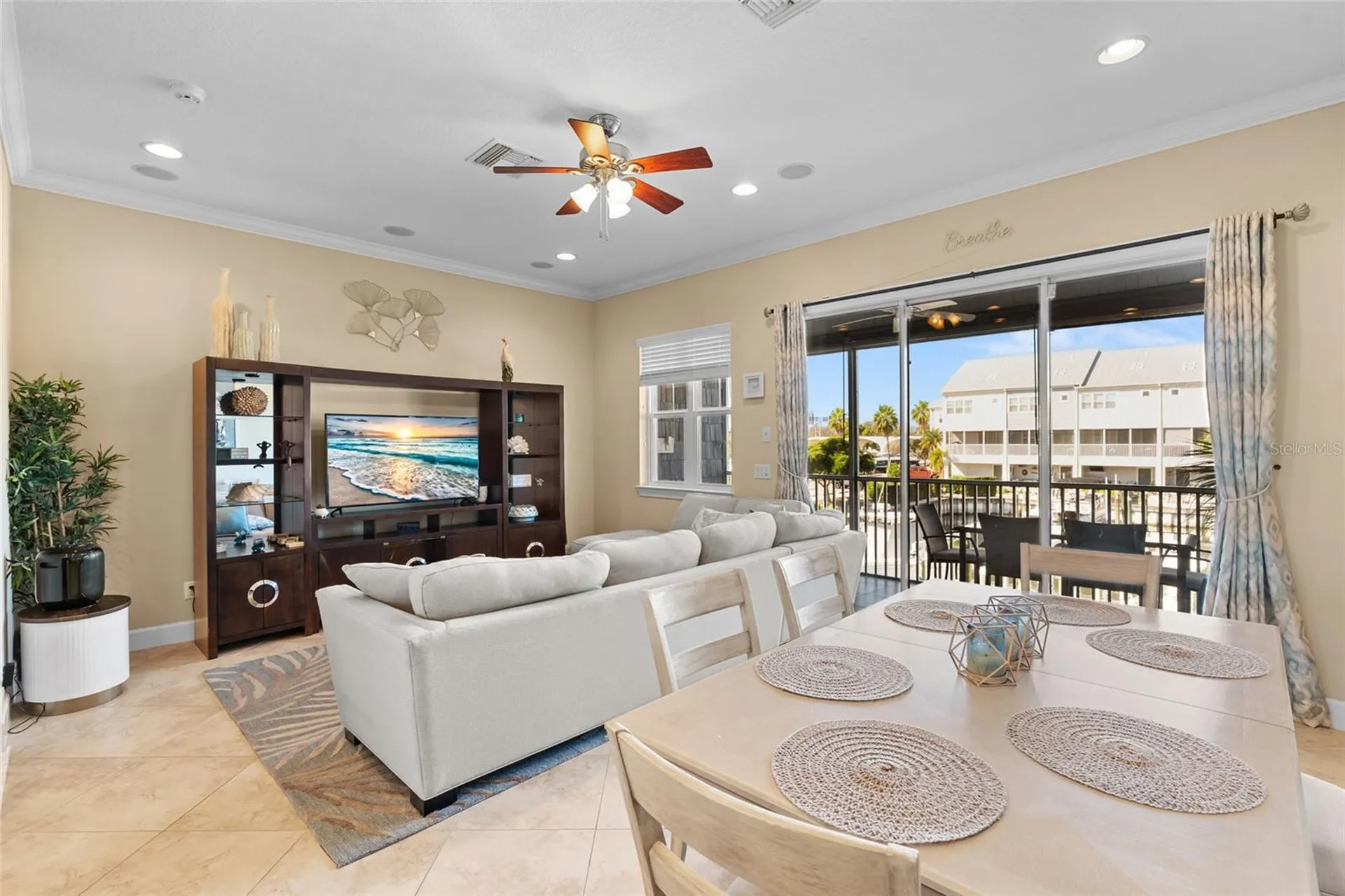 6043 Anchorage Way S St Petersburg FL 33712