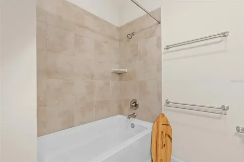6043 Anchorage Way S St Petersburg FL 33712