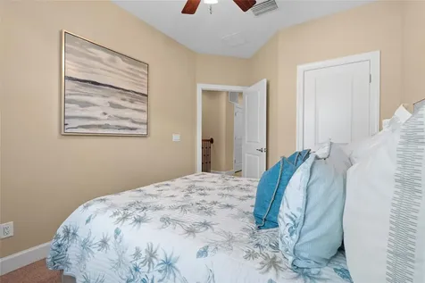 6043 Anchorage Way S St Petersburg FL 33712