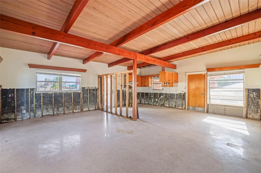 11921 Lagoon Lane Treasure Island FL 33706